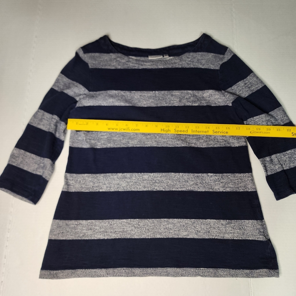 Croft & Barrow striped blue grey 3/4 sleeve top